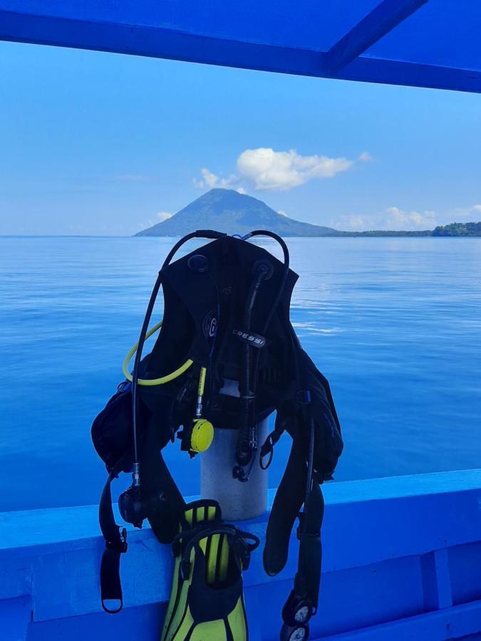 Blue Shark Divers Bunaken Εξωτερικό φωτογραφία