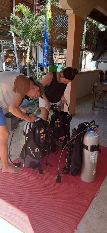 Blue Shark Divers Bunaken Εξωτερικό φωτογραφία