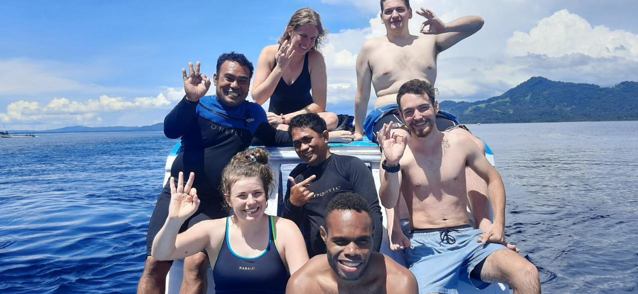 Blue Shark Divers Bunaken Εξωτερικό φωτογραφία