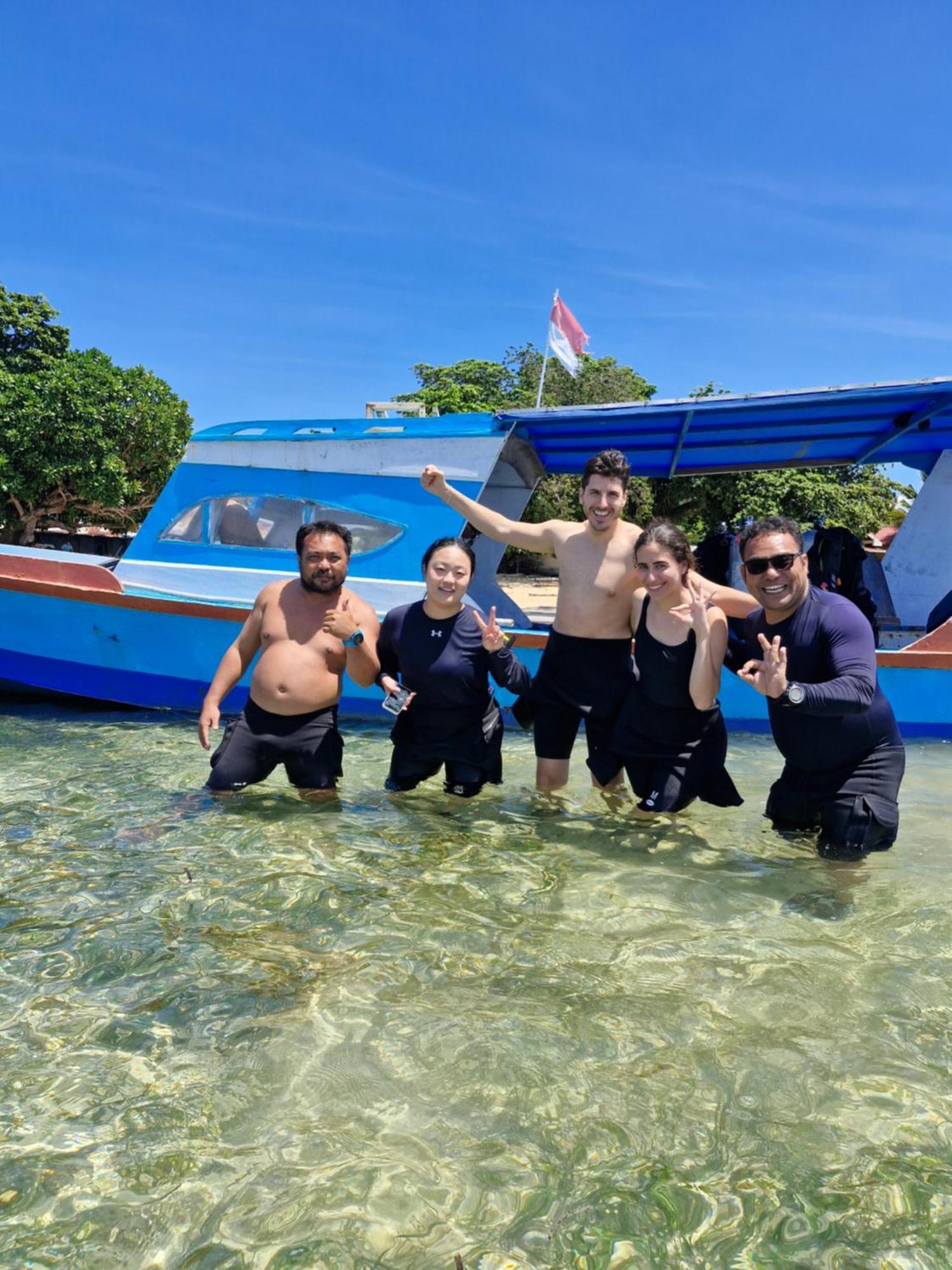 Blue Shark Divers Bunaken Εξωτερικό φωτογραφία