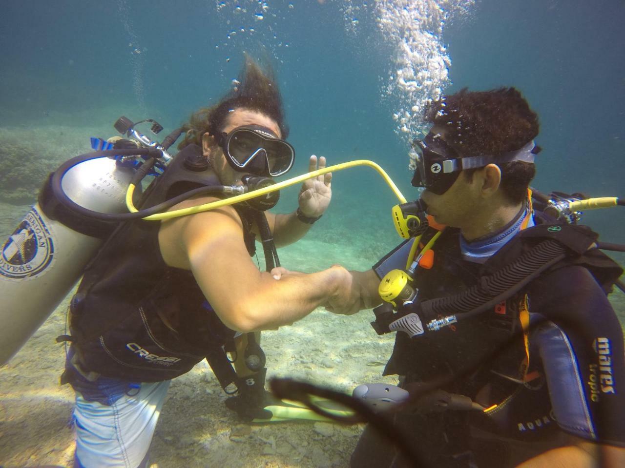 Blue Shark Divers Bunaken Εξωτερικό φωτογραφία